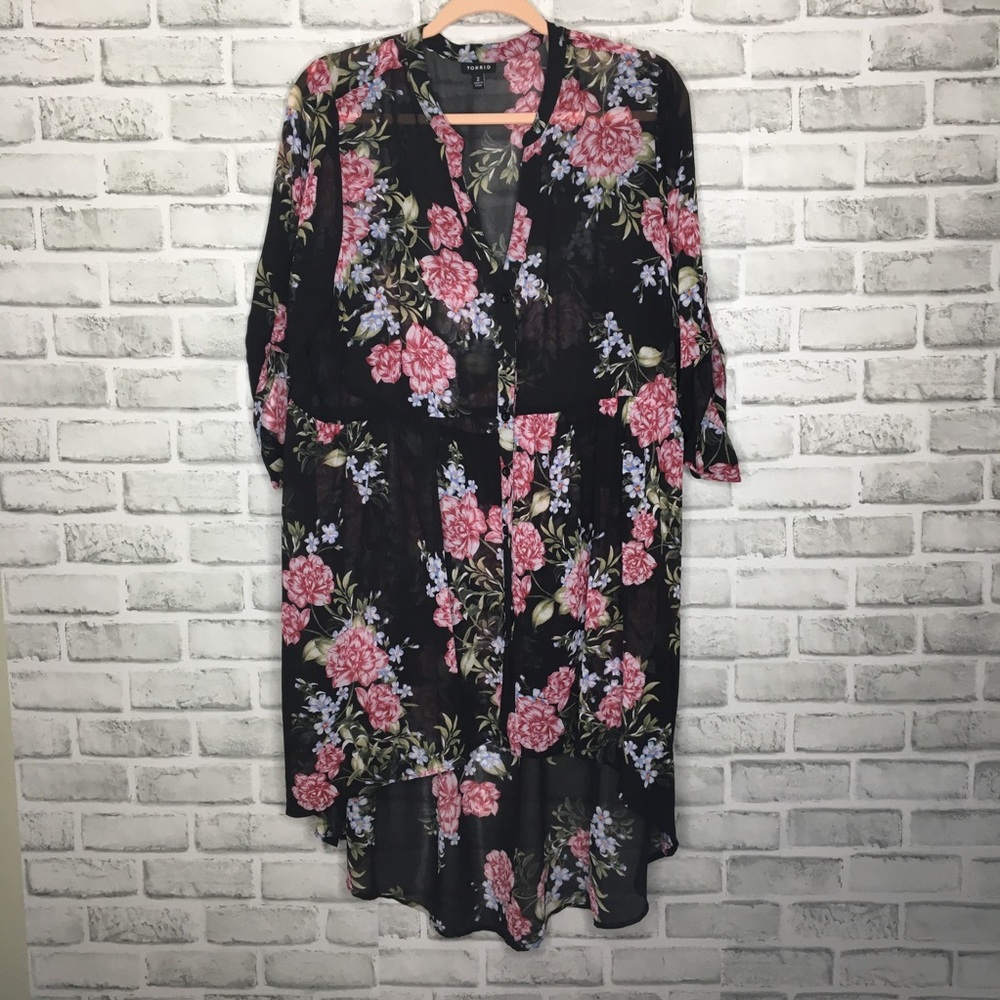 Torrid Sheer Hi-Lo Tunic Size 2